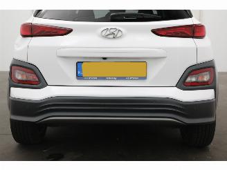 Hyundai Kona EV Fashion 64 kWh Krell HUD ACC Navi Clima Bluetooth Camera PDC picture 8