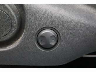 Hyundai Kona EV Fashion 64 kWh Krell HUD ACC Navi Clima Bluetooth Camera PDC picture 30