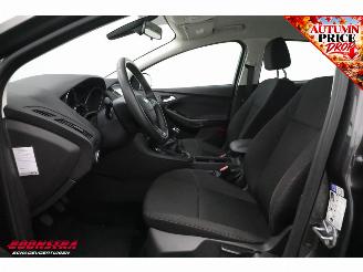 Ford Focus 1.0 Trend Edition Navi Cruise PDC 51.689 km! picture 12