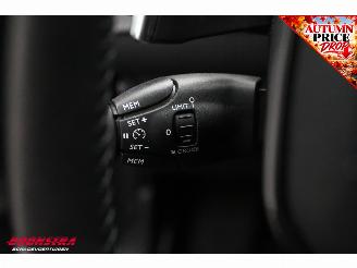 Peugeot 208 1.2 Hybrid 100 e-DCS6 Allure LED Apple/Android Clima Cruise picture 30