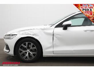 Volvo V-60 2.0 B3 AUT Essential Edition ACC Navi Clima Apple/Android Leder Virtual Camera PDC picture 17