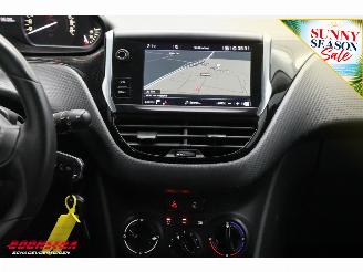 Peugeot 2008 1.2 PureTech Blue Lion Cruise Navi Airco Apple/Android PDC AHK picture 17