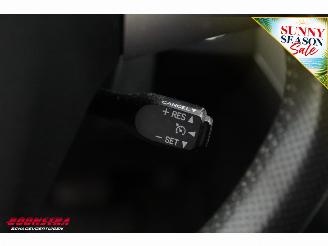 Toyota Auris 1.8 Full Hybrid Aspiration Navi Cruise Clima Bluetooth 105.627 km! picture 22