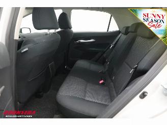 Toyota Auris 1.8 Full Hybrid Aspiration Navi Cruise Clima Bluetooth 105.627 km! picture 18