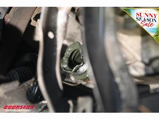 Renault Captur 1.2 TCe AUT Helly Hansen Cruise Navi Clima Camera PDC picture 12