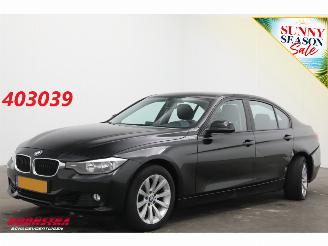 Schadeauto BMW 3-serie 320i AUT Executive Navi Cruise Clima PDC AHK 152.512 km! 2012/6