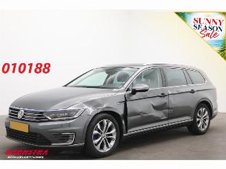 Coche accidentado Volkswagen Passat Variant 1.4 TSI GTE Highline ACC Navi Clima Apple/Android SHZ Virtual Camera PDC AHK 2016/7