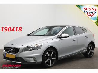 uszkodzony samochody osobowe Volvo V-40 1.6 T4 AUT R-Design Pano Cruise Clima Leder Memory PDC 2014/9