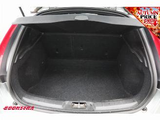 Volvo V-40 1.6 T4 AUT R-Design Pano Cruise Clima Leder Memory PDC picture 25
