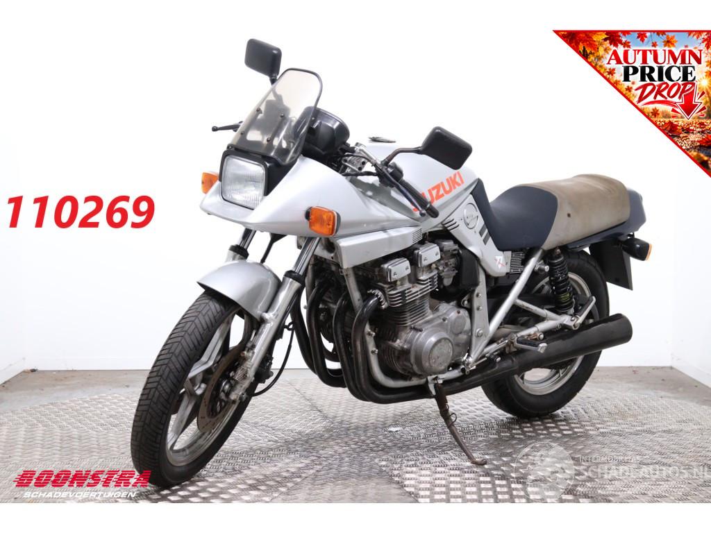 Suzuki GSX 750 S Katana
