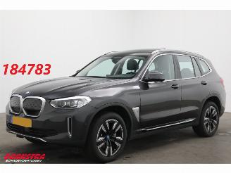 Coche accidentado BMW iX3 Executive 80 kWh Pano ACC Navi Clima Apple/Android Leder SHZ Camera PDC 2021/11