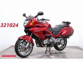 krockskadad bil motor Honda NT 650 Deauville 14.956 km! 2000/6