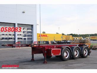 krockskadad bil oplegger LAG  O-3-CC ADR Wechsel container BY 2019 2019/4