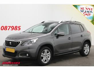 krockskadad bil auto Peugeot 2008 1.2 PureTech Signature Cruise Navi Airco Apple/Android PDC 2019/9