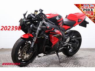 skadebil motor Honda  CBR 1000RR Fireblade Leo Vince 26.807 km! 2006/4