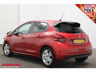 Peugeot 208 1.2 PureTech Signature Cruise Navi Airco Apple/Android PDC picture 4