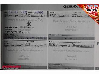 Peugeot 208 1.2 PureTech Signature Cruise Navi Airco Apple/Android PDC picture 29