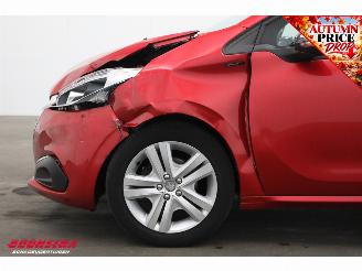 Peugeot 208 1.2 PureTech Signature Cruise Navi Airco Apple/Android PDC picture 11
