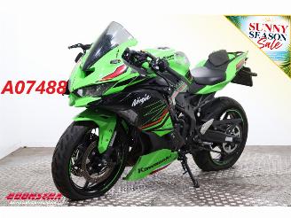 danneggiata motocicli Kawasaki  Ninja ZX-4RR ABS Akrapovic 2.984 km! 2025/11