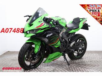 skadebil motor Kawasaki  Ninja ZX-4RR ABS Akrapovic 2.984 km! 2025/11
