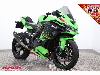 Kawasaki  Ninja ZX-4RR ABS Akrapovic 2.984 km! picture 2