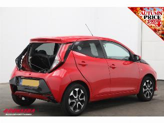 Toyota Aygo 1.0 VVT-i x-joy 5-drs Bluetooth Clima Cruise 63.169 km! picture 3