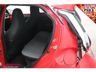Toyota Aygo 1.0 VVT-i x-joy 5-drs Bluetooth Clima Cruise 63.169 km! picture 8