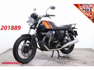 damaged motor cycles Moto Guzzi  V7 II Special ABS 17.433 km! 2016/9
