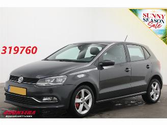 krockskadad bil auto Volkswagen Polo 1.2 TSI First Edition Cruise Navi Clima SHZ Apple/Android PDC 2017/7