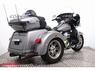 Harley-Davidson  FLHTCUTG Tri Glide Ultra Classic 5HD! LED ABS Cruise Reverse 28.802 km! picture 3