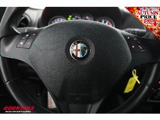 Alfa Romeo MiTo 1.4 T Quadrifoglio Verde Navi Clima Camera PDC picture 19