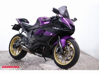 Yamaha  R7 ABS LED Dominator Quickshift picture 2