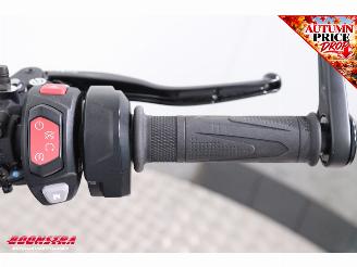 Triumph Speed Triple 1200 RS ABS LED SC Project Cruise Heizgriffe 2.983 km! picture 25