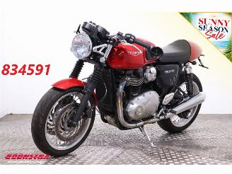 skadebil auto Triumph Thruxton 1200 Vance Hines 2021/3
