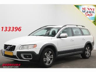 skadebil auto Volvo Xc-70 2.4 D5 Aut. Momentum Cruise Clima Leder PDC 2012/3