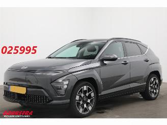 skadebil auto Hyundai Kona Premium 65.4 kWh ACC Navi Clima Leder Memory SBL LrHZ Apple/Android 360° PDC 2025/8