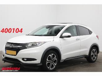 Vaurioauto  passenger cars Honda Hr-v 1.5 i-VTEC Executive Pano Cruise Navi Clima SHZ Camera PDC 2015/9