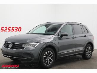 Schadeauto Volkswagen Tiguan 2.0 TDI DSG Life Business ACC Navi Clima Camera PDC 2022/7