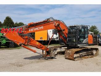 krockskadad bil machine Hitachi  ZX210LC-6 23t. Kettenbagger Snelwissel 2021/4