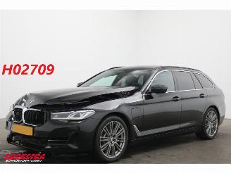 BMW 5-serie Touring 530e HE ACC HUD Panorama Memory Camera PDC AHK picture 1