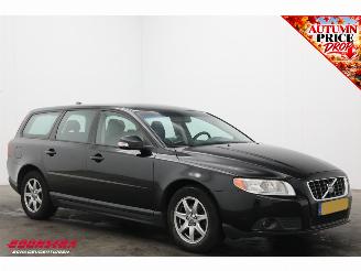 Volvo V-70 2.0D Kinetic Cruise Navi Clima Leder PDC picture 2