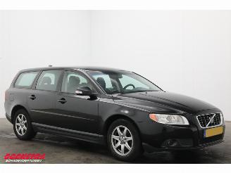 Volvo V-70 2.0D Kinetic Cruise Navi Clima Leder PDC picture 2