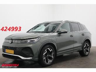 Schadeauto Volkswagen Tiguan 1.5 eHybrid R-Line Edition HUD Pano ACC Navi Clima Ergo Act. SHZ Virtual Apple/Android Camera PDC 2025/12
