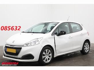 Voiture accidenté Peugeot 208 1.2 PureTech Like Cruise Airco Bluetooth 2018/10