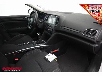 Renault Mégane Estate 1.3 TCe Limited Cruise Navi Clima Bluetooth PDC AHK picture 13