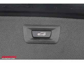 BMW 3-serie 320i High Executive Sport Cruise Navi Clima SHZ Bluetooth PDC picture 19