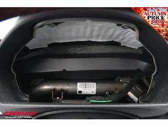 BMW 3-serie 320i High Executive Sport Cruise Navi Clima SHZ Bluetooth PDC picture 6