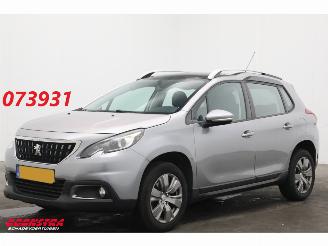 Voiture accidenté Peugeot 2008 1.2 PureTech Access Pano Cruise Navi Airco Apple/Android PDC 2017/6