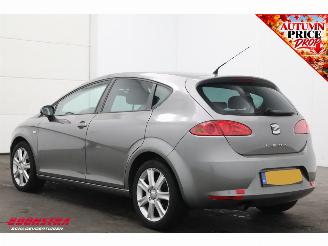 Seat Leon 1.6 Stylance Cruise Clima Bluetooth PDC Org.NL + NAP picture 4