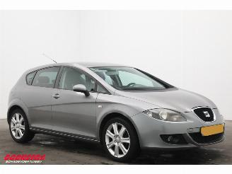 Seat Leon 1.6 Stylance Cruise Clima Bluetooth PDC Org.NL + NAP picture 2